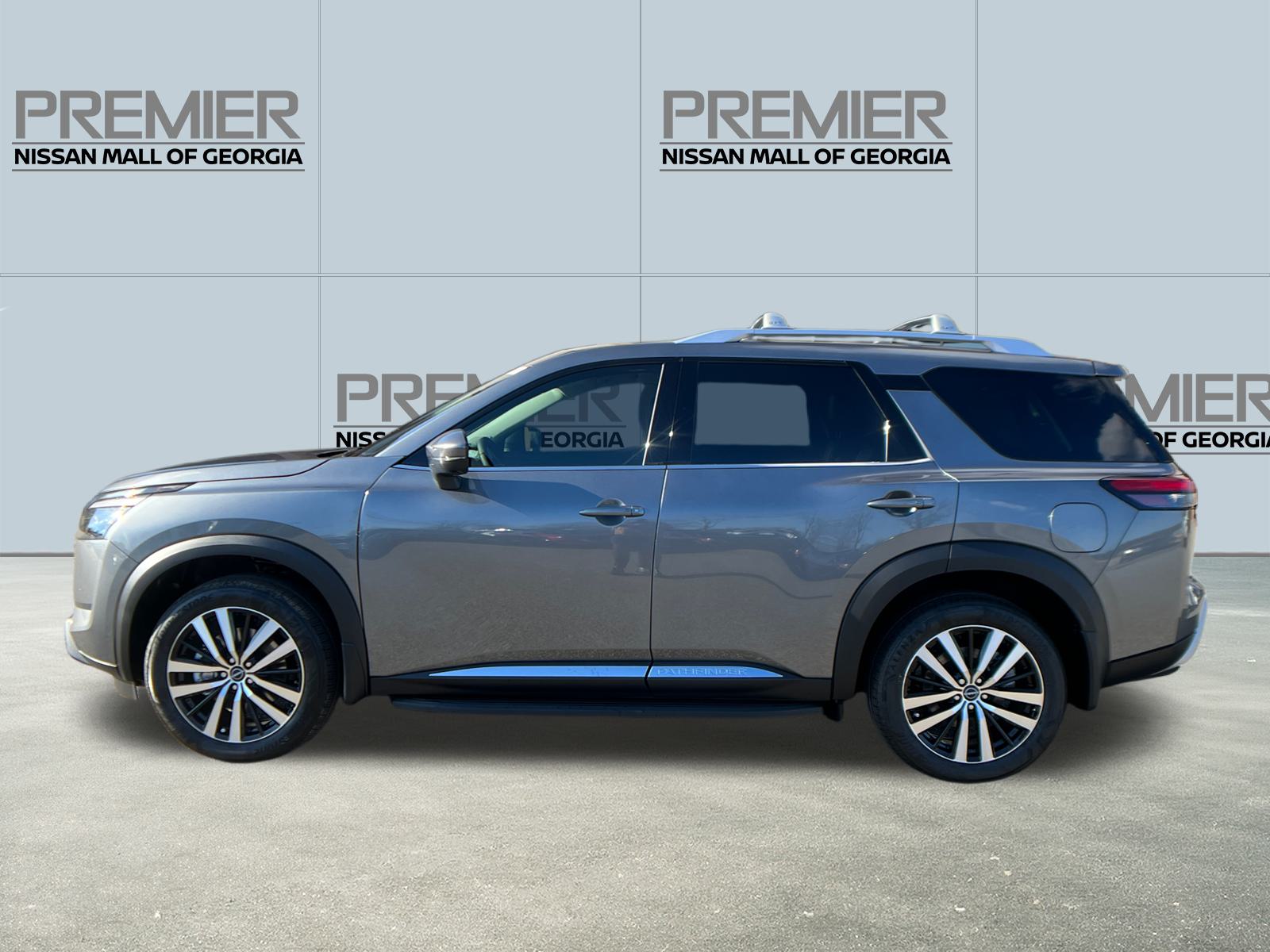 2025 Nissan Pathfinder Platinum 8