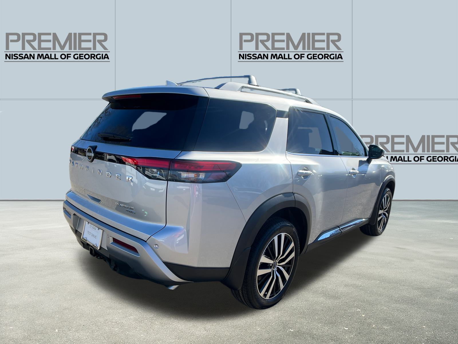 2025 Nissan Pathfinder Platinum 5