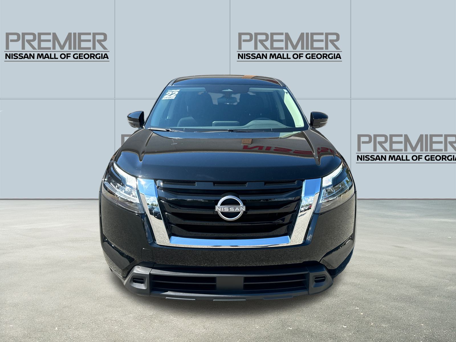 2022 Nissan Pathfinder S 2