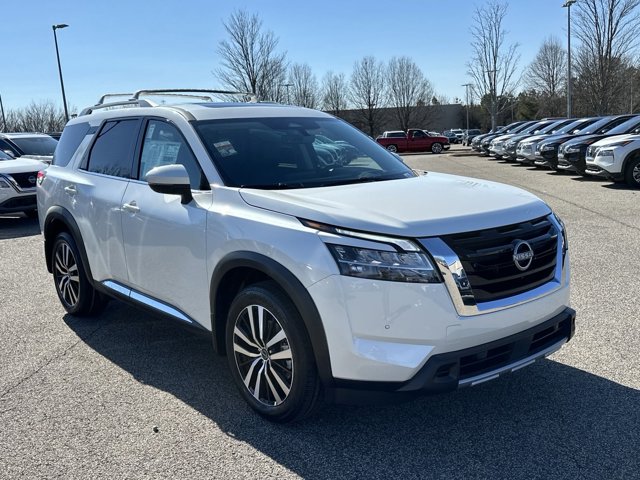 2024 Nissan Pathfinder Platinum 9