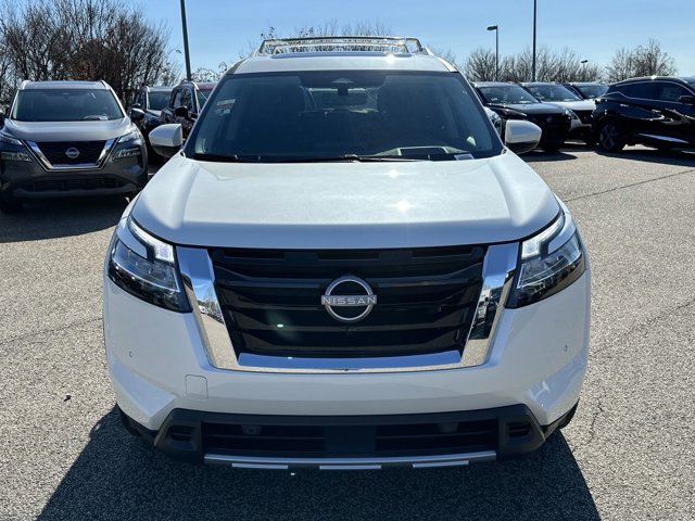 2024 Nissan Pathfinder Platinum 10