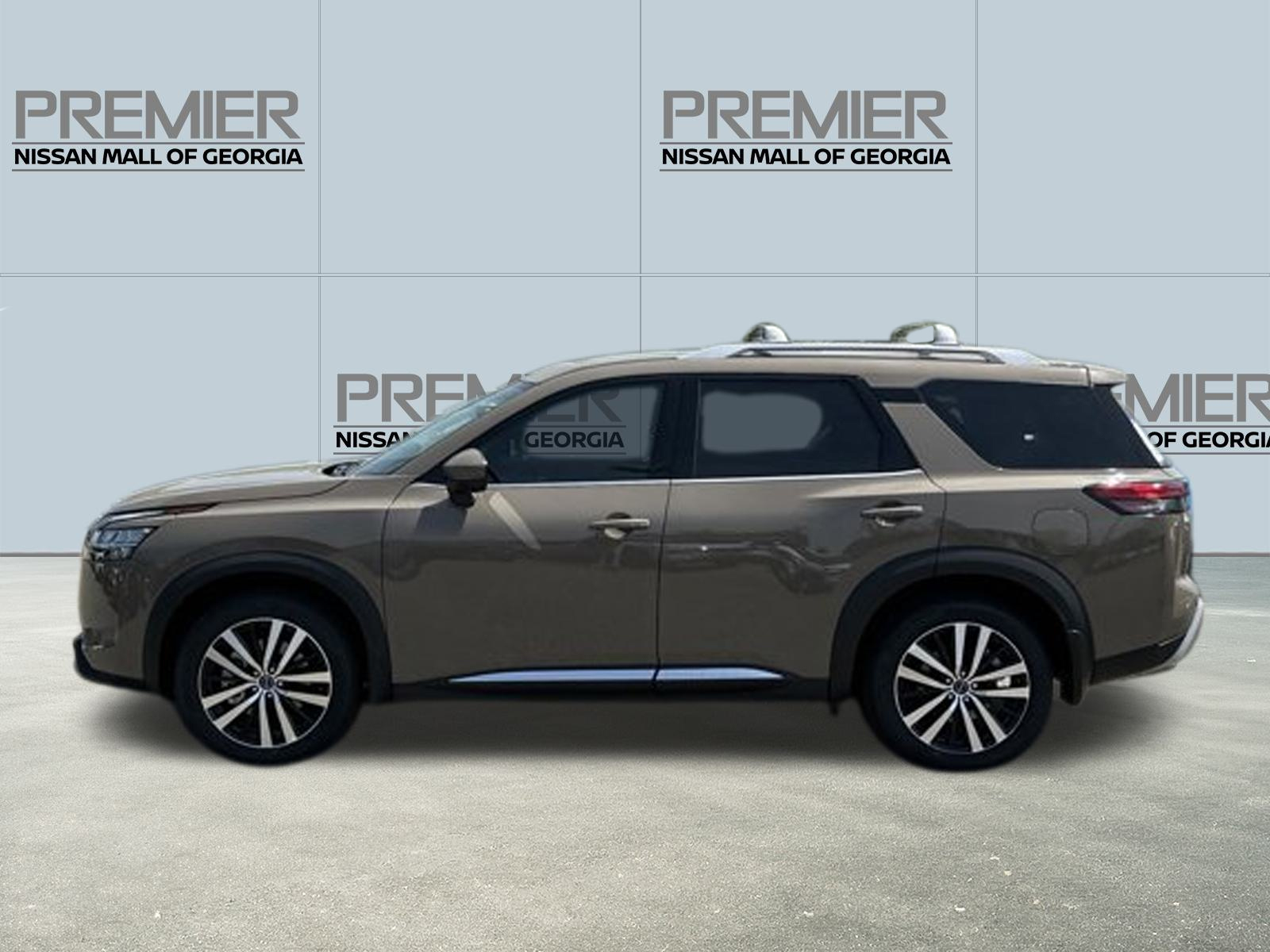 2024 Nissan Pathfinder Platinum 2