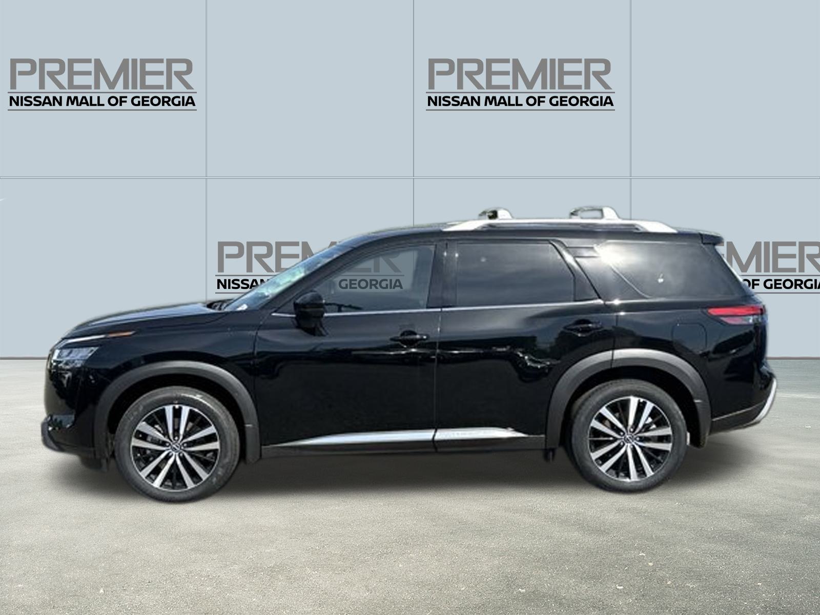 2024 Nissan Pathfinder Platinum 2