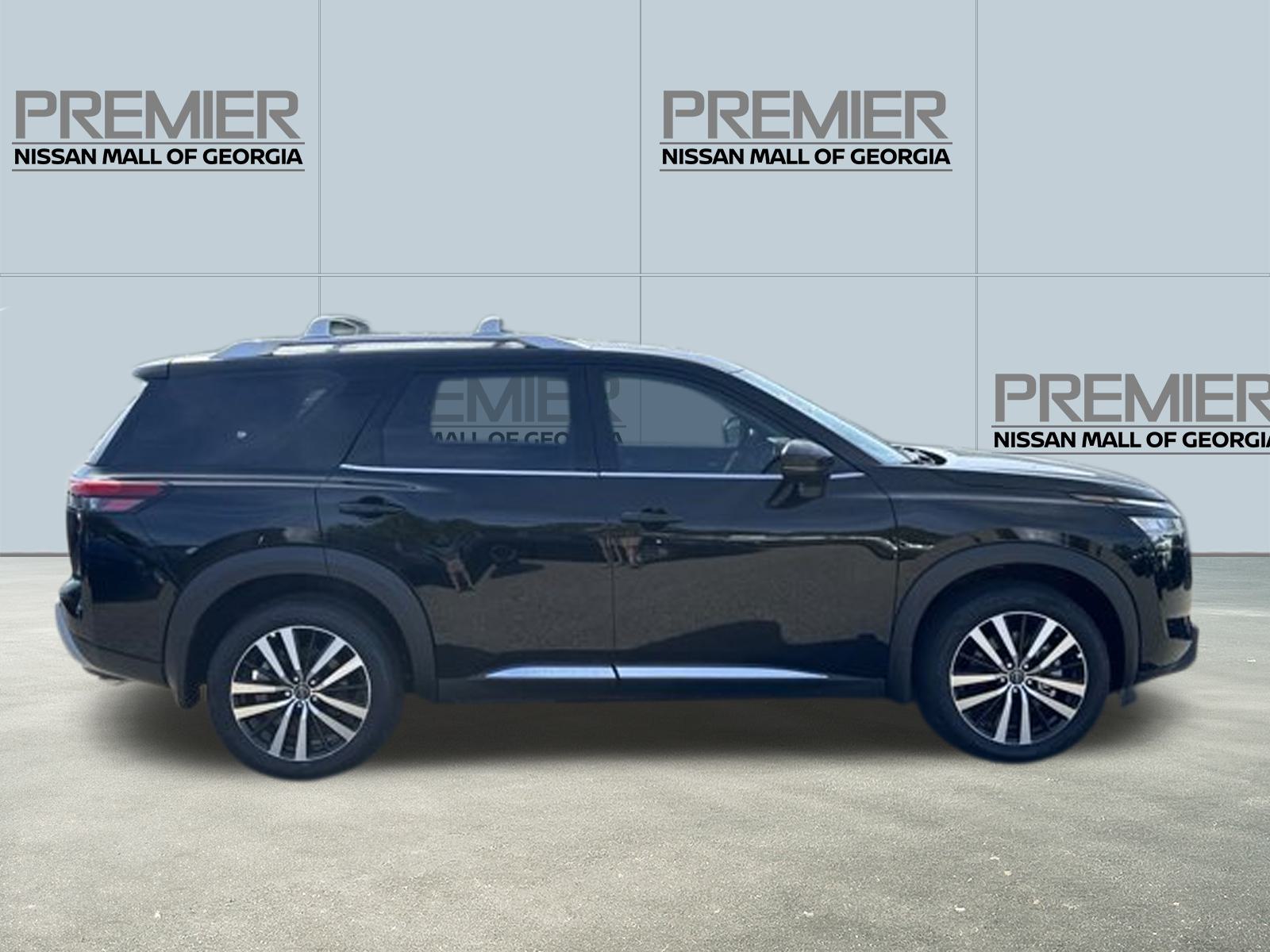 2024 Nissan Pathfinder Platinum 8