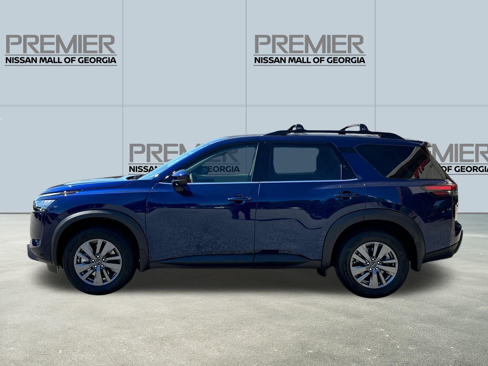 2024 Nissan Pathfinder SV 8