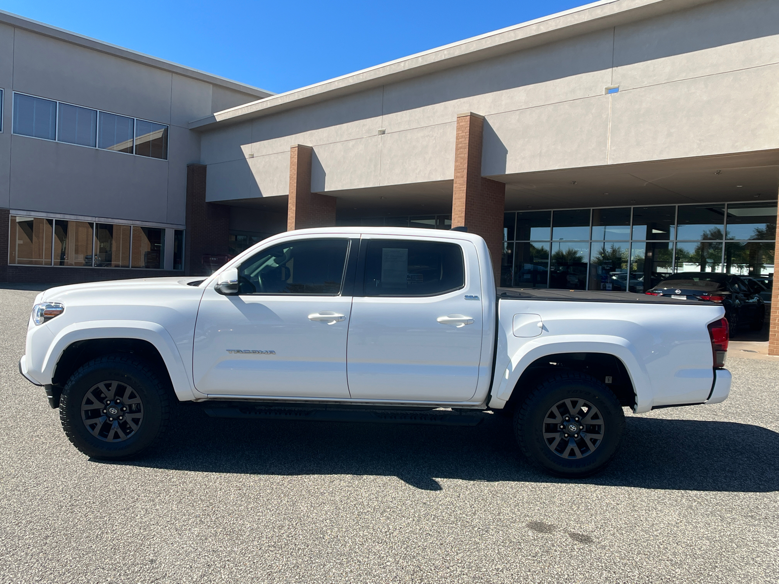 2023 Toyota Tacoma SR5 9