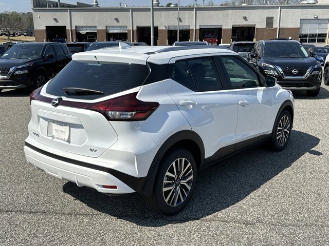 2024 Nissan Kicks SV 11