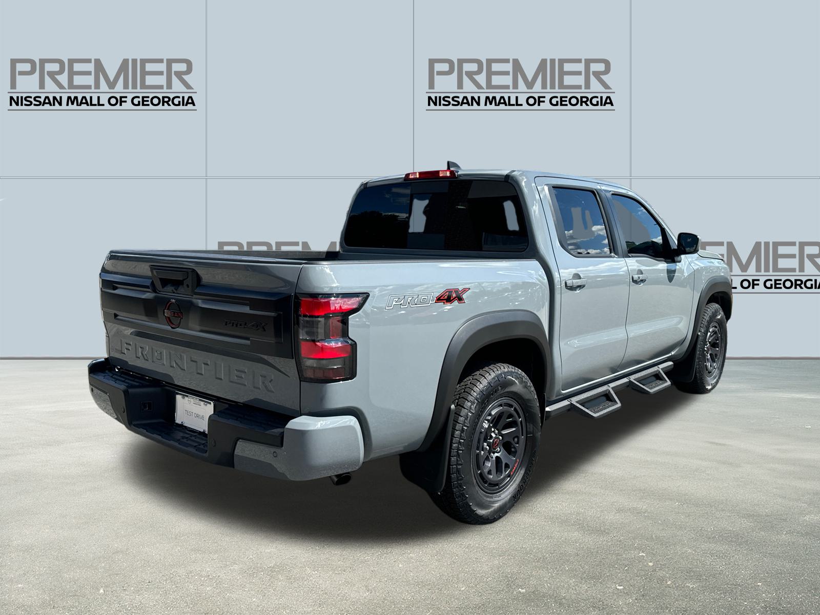 2025 Nissan Frontier PRO-4X 5