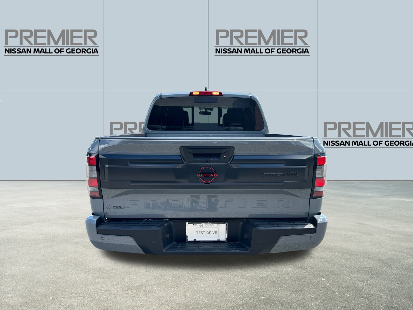 2025 Nissan Frontier PRO-4X 6