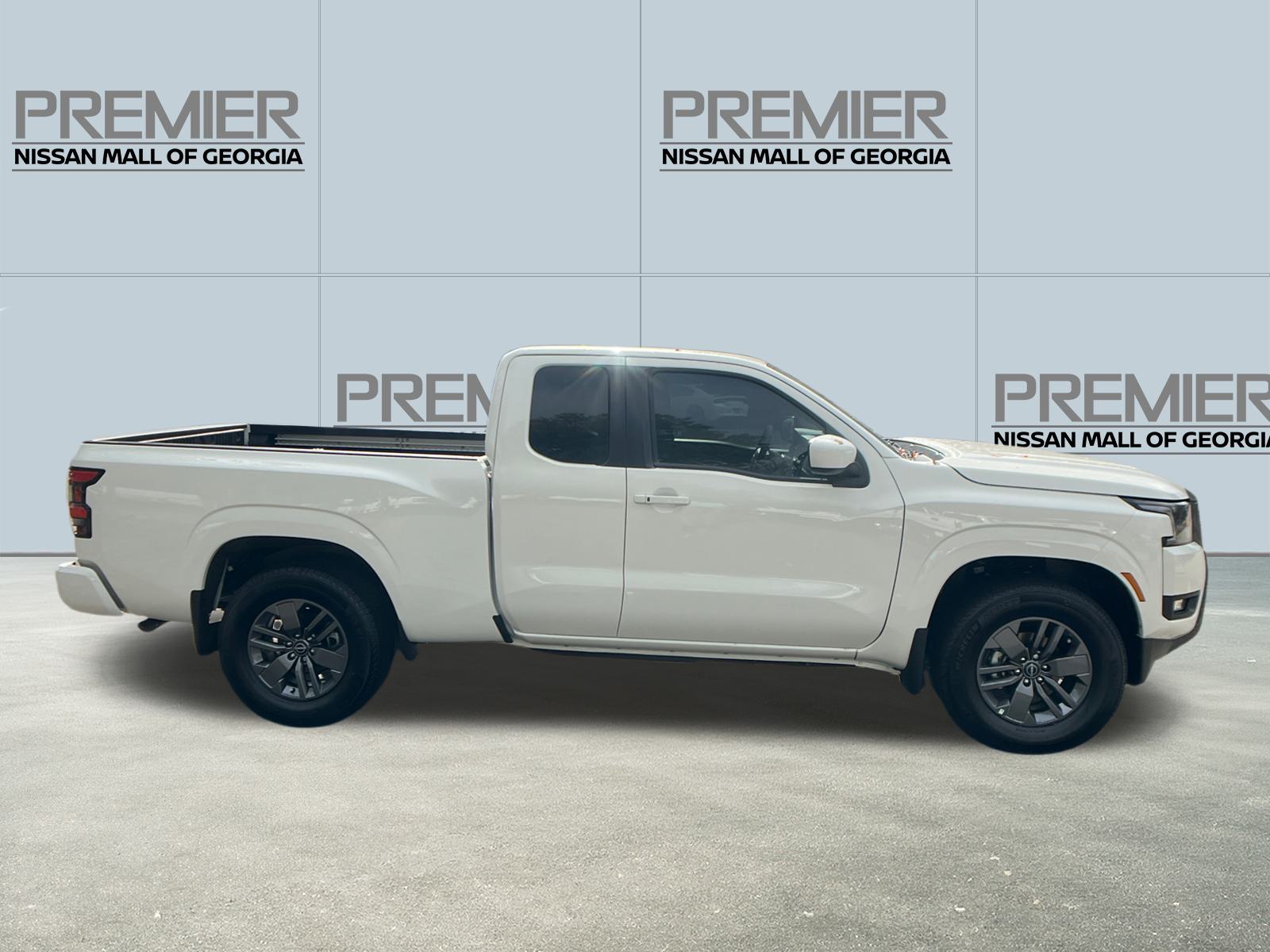 2025 Nissan Frontier SV 4