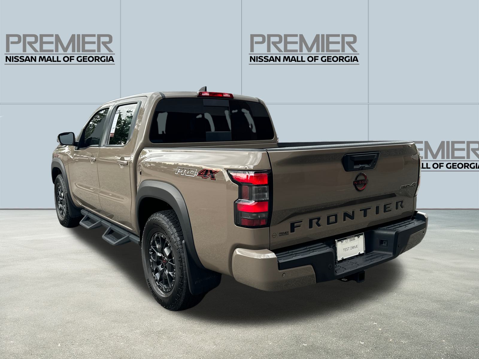 2023 Nissan Frontier PRO-4X 7