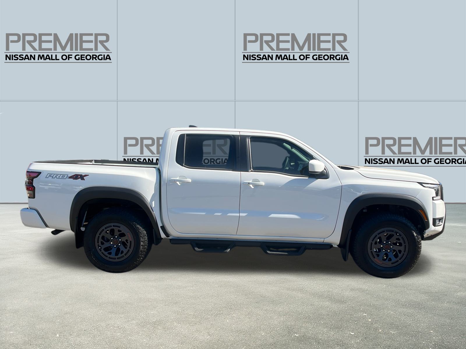 2025 Nissan Frontier PRO-4X 4