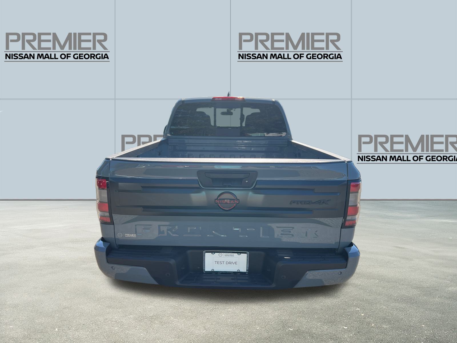 2025 Nissan Frontier PRO-4X 6