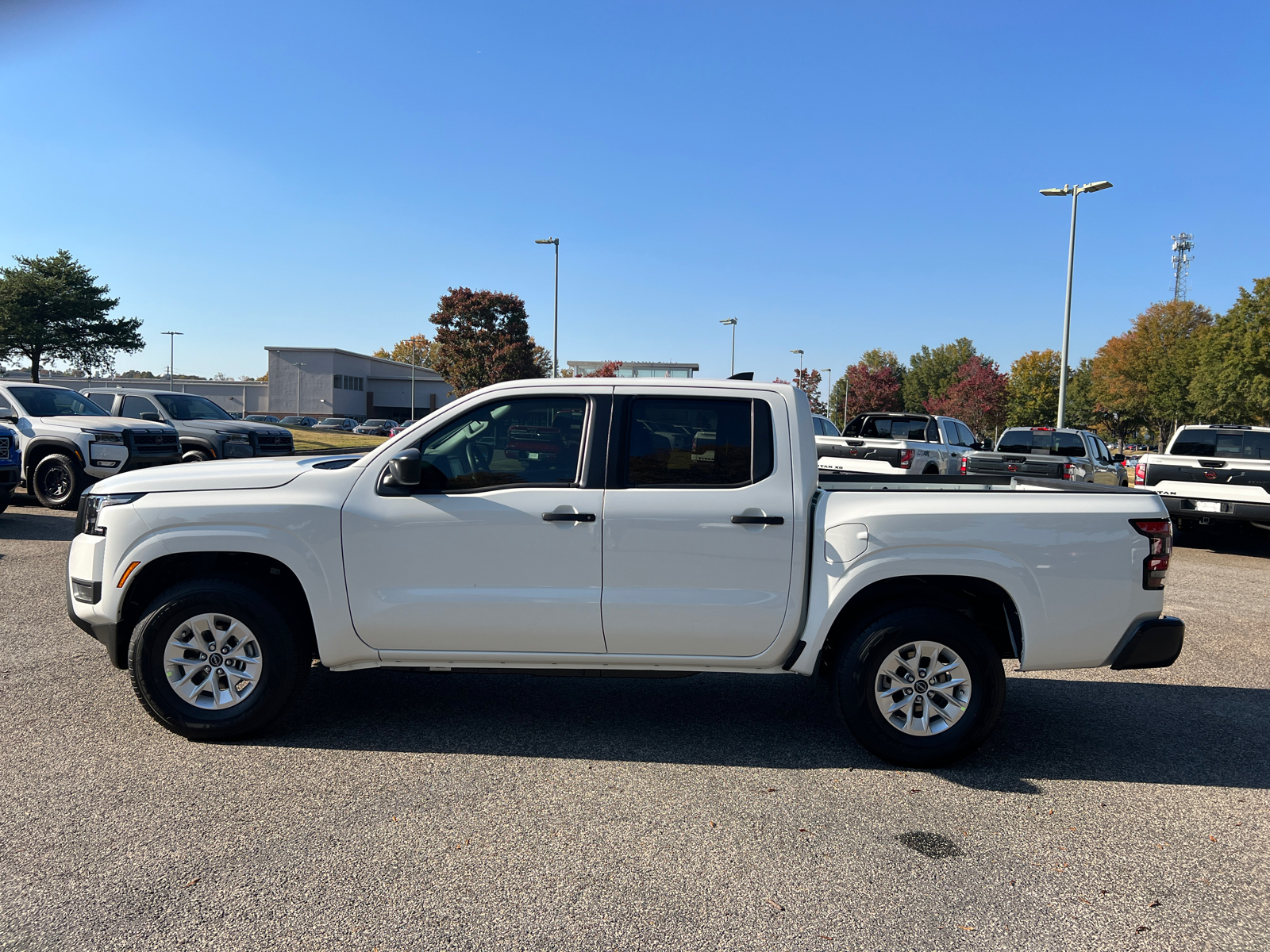 2025 Nissan Frontier S 9