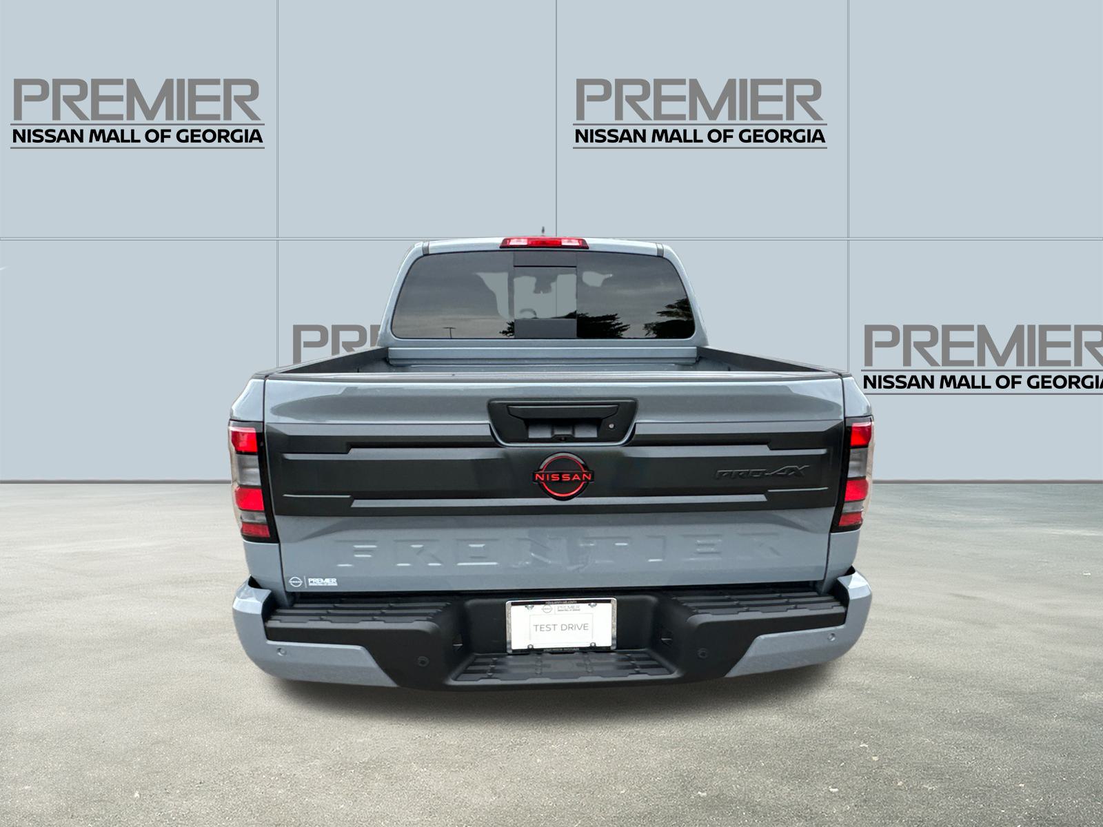 2025 Nissan Frontier PRO-4X 6