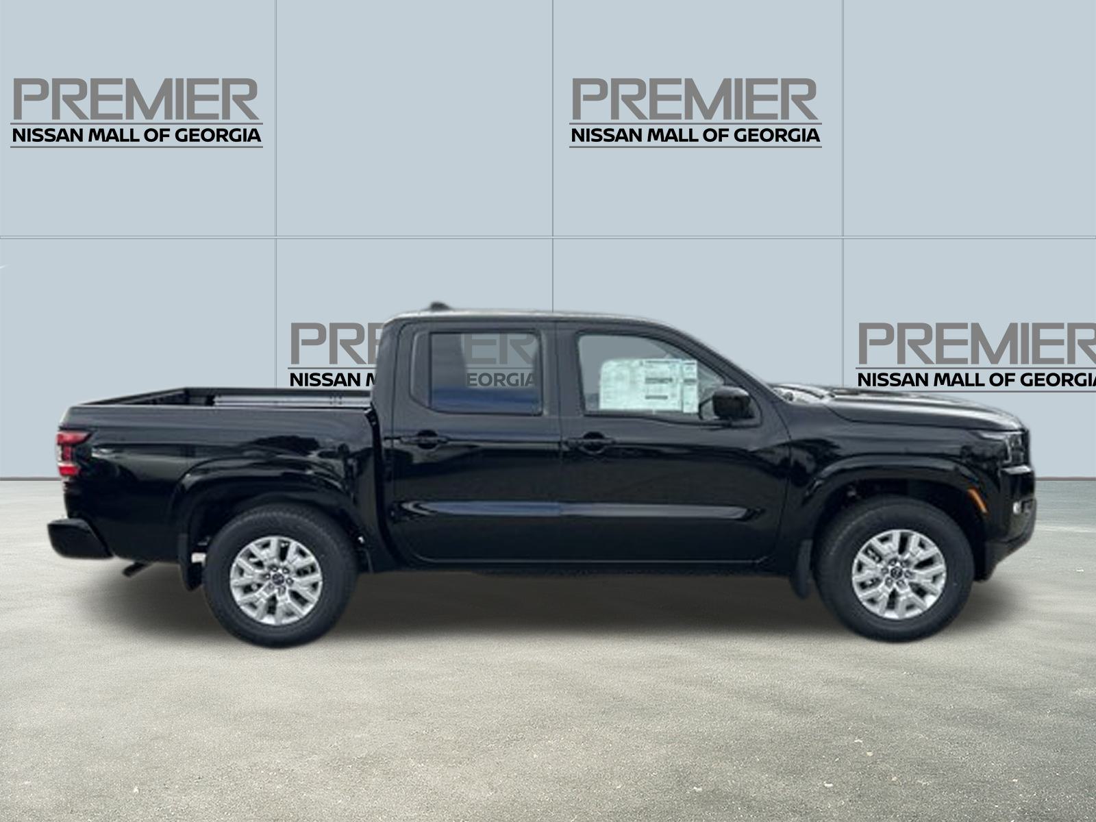 2024 Nissan Frontier SV 8