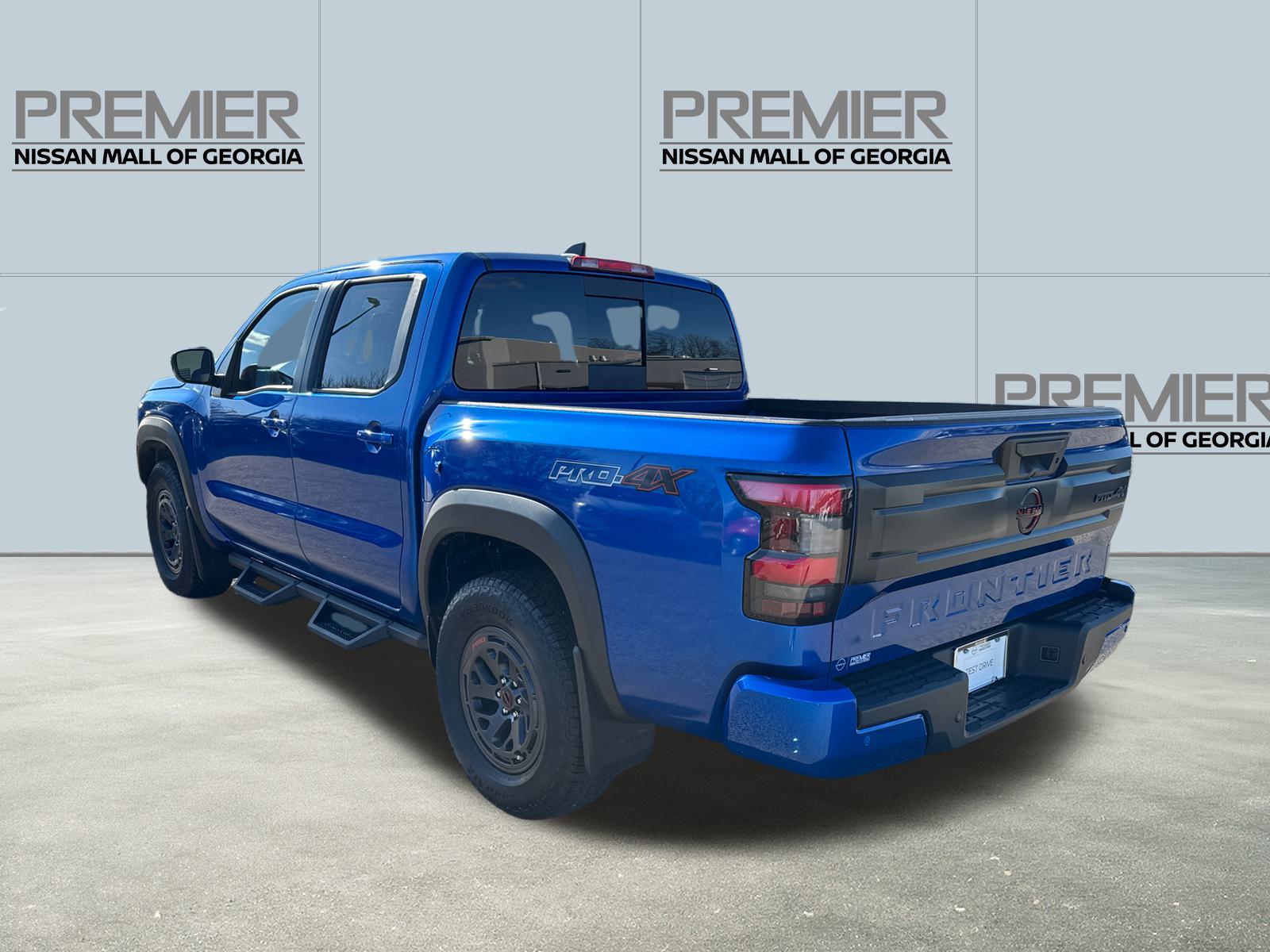 2025 Nissan Frontier PRO-4X 7