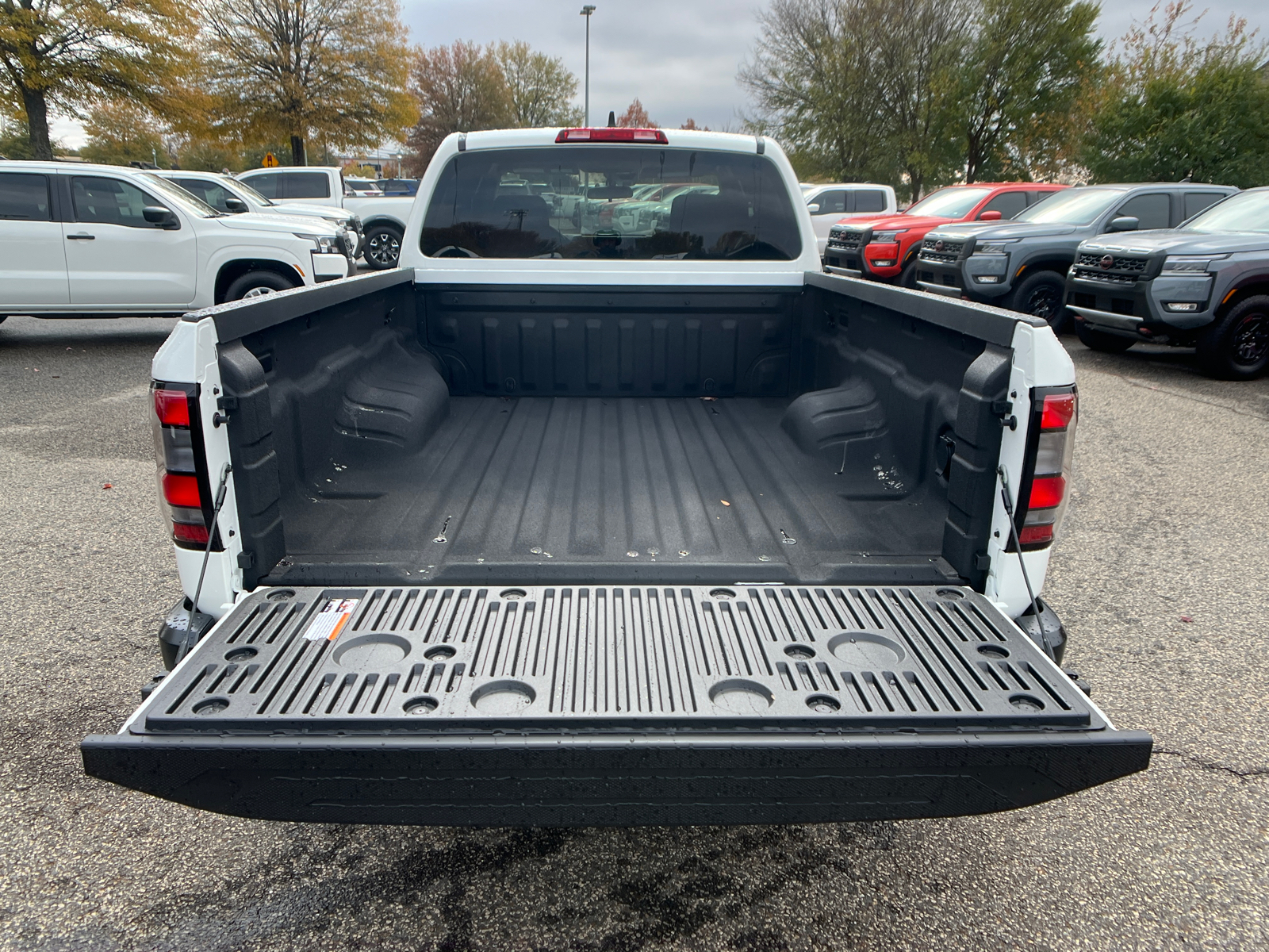 2025 Nissan Frontier S 7