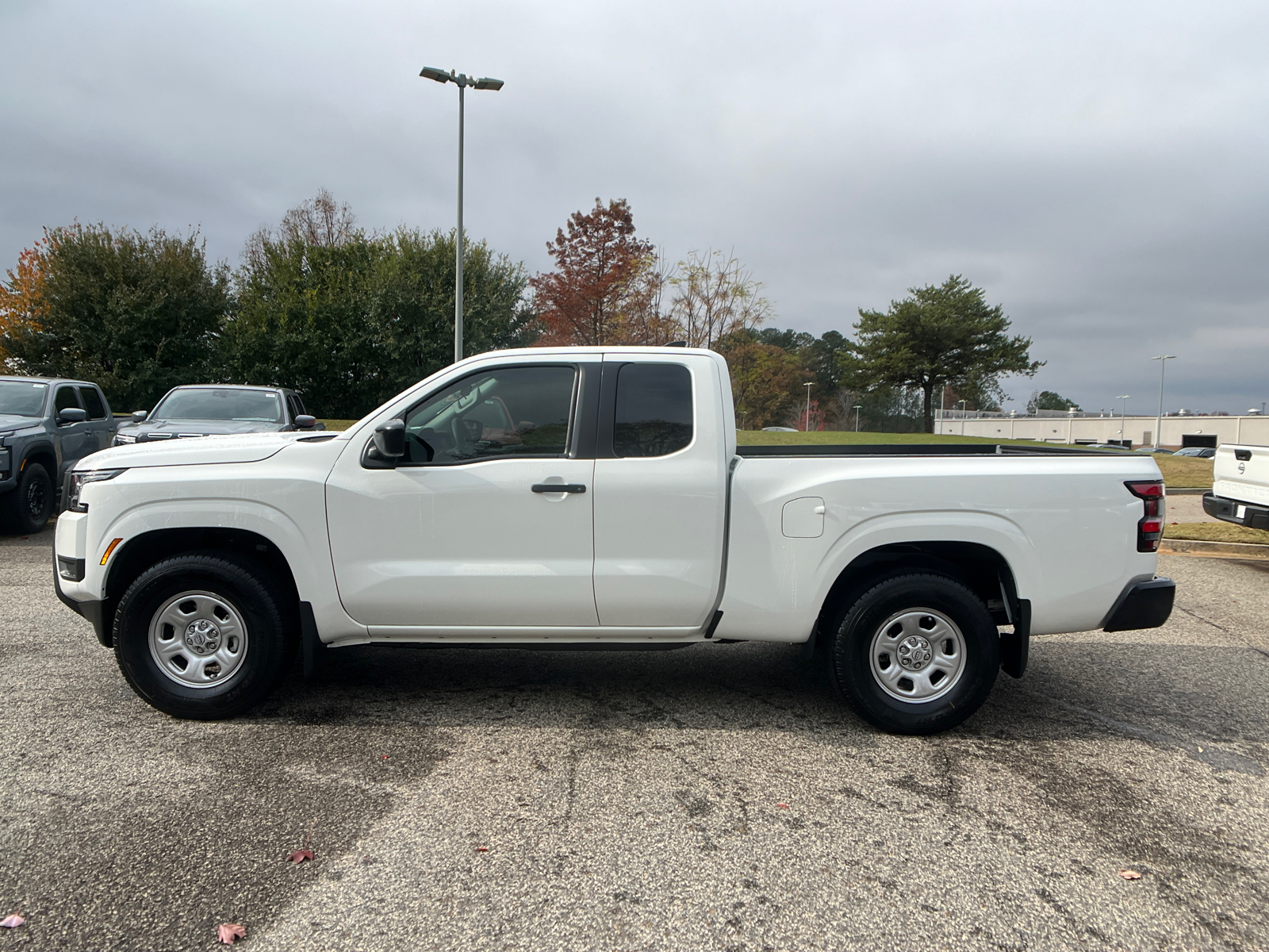 2025 Nissan Frontier S 9