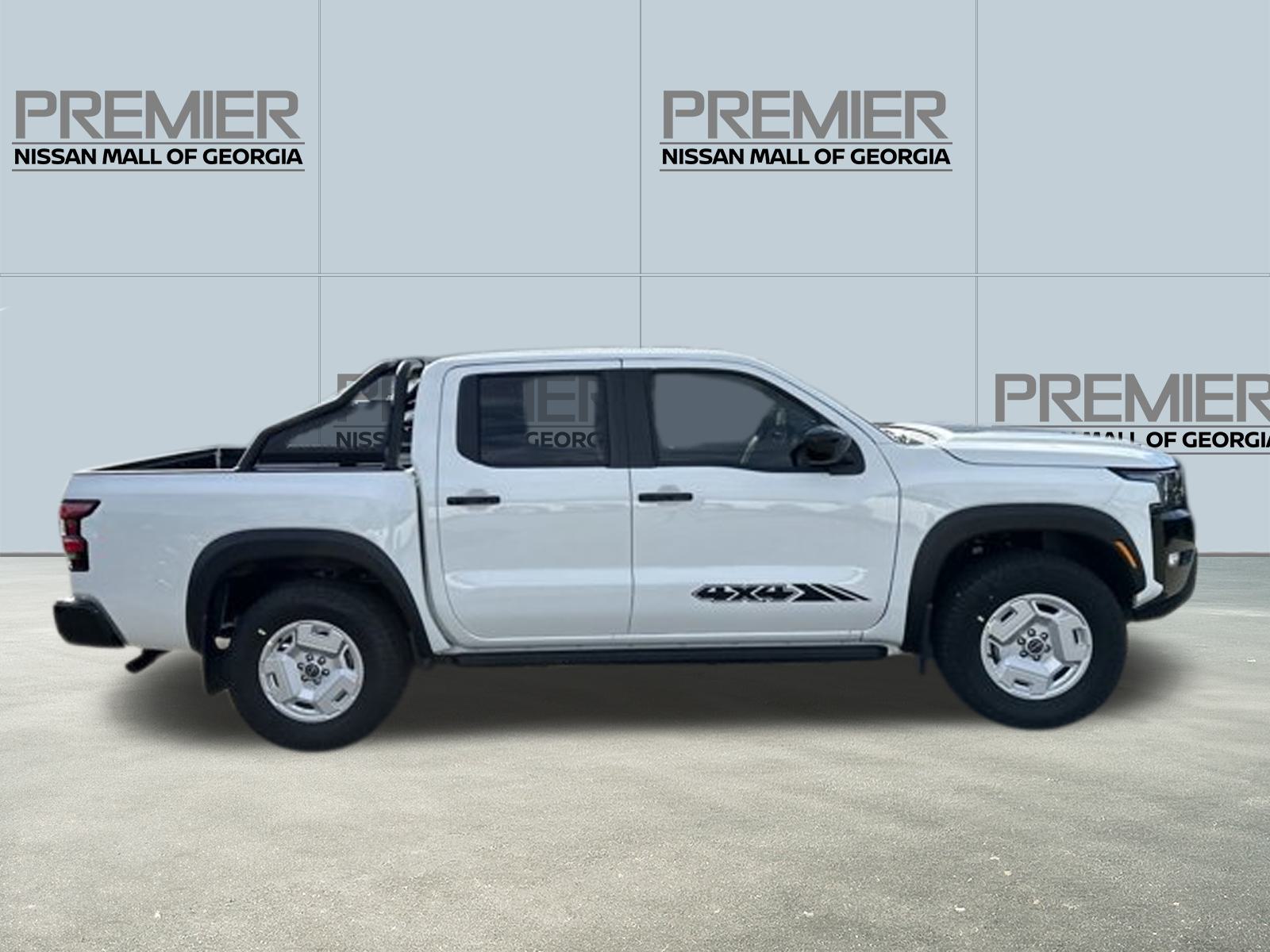 2024 Nissan Frontier SV 8