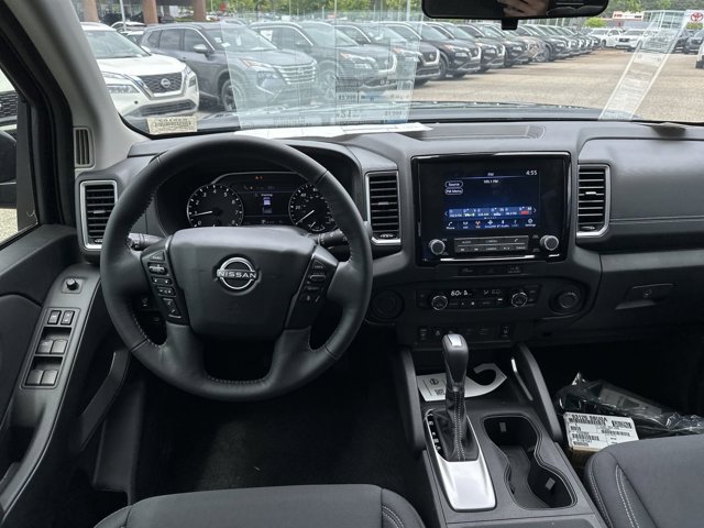 2024 Nissan Frontier SV 20