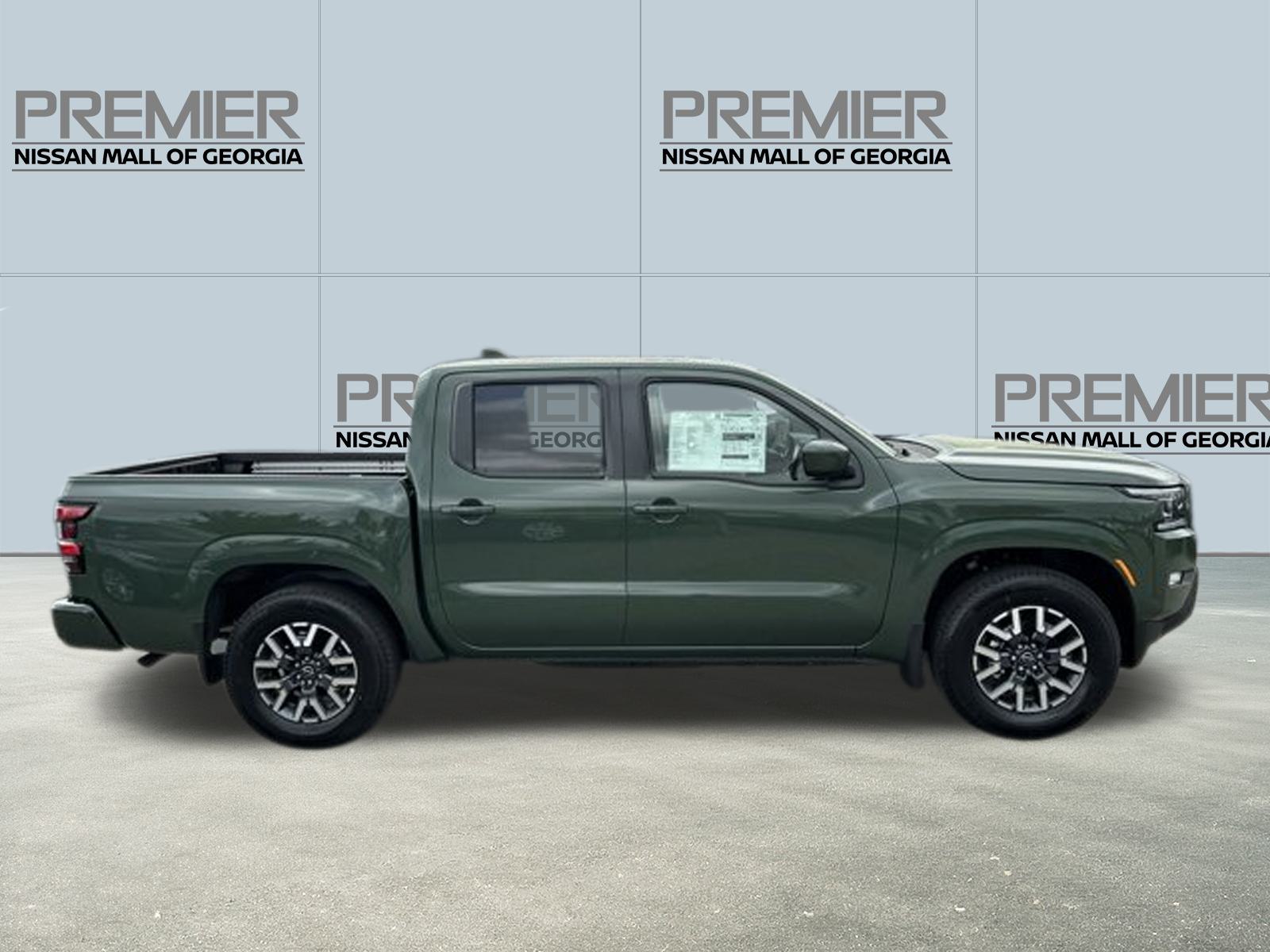 2024 Nissan Frontier SL 8