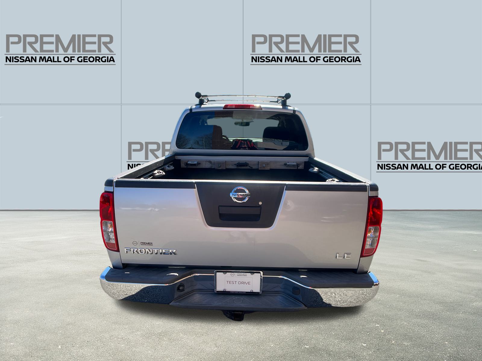 2010 Nissan Frontier LE 6