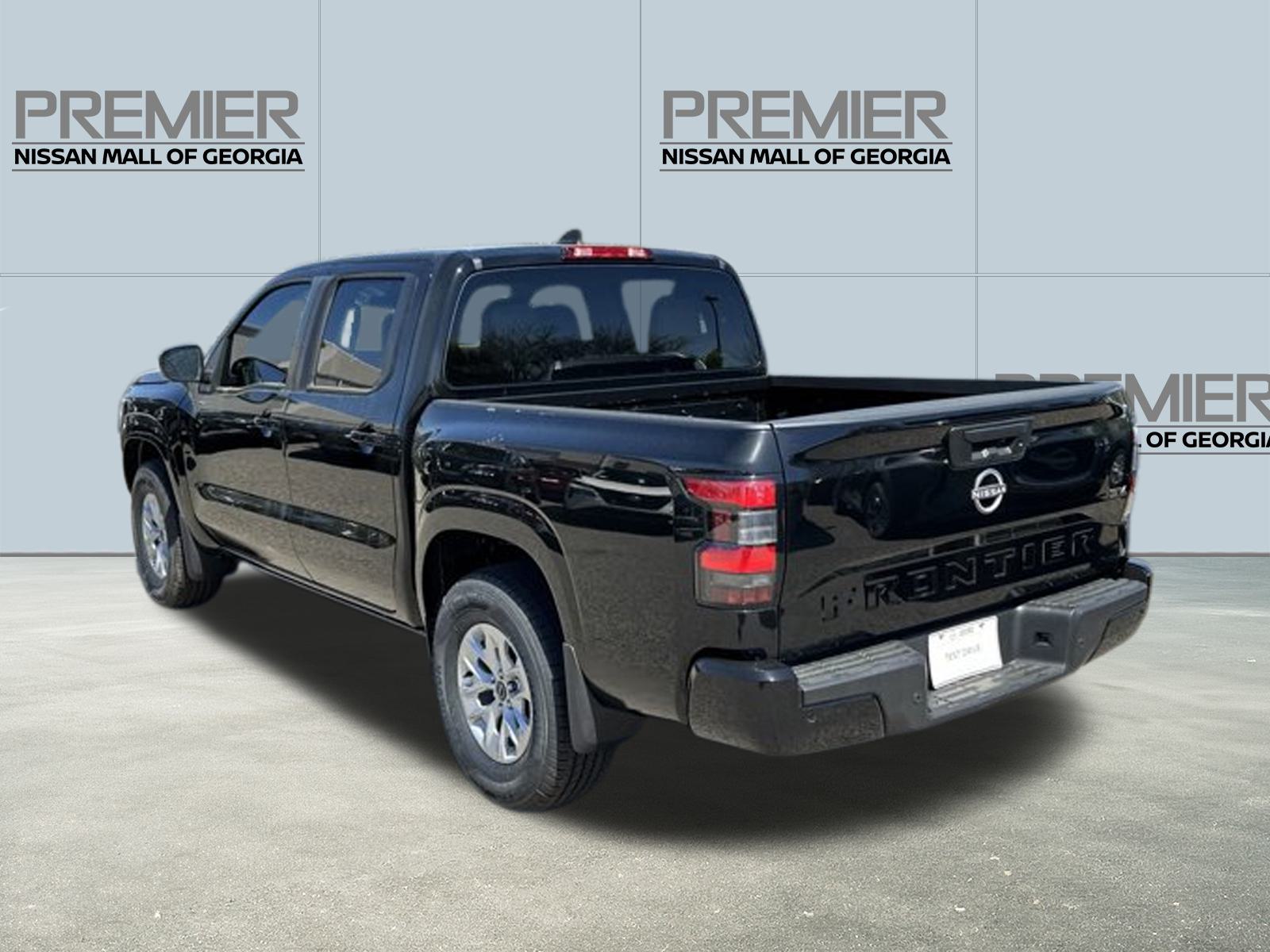 2024 Nissan Frontier SV 3