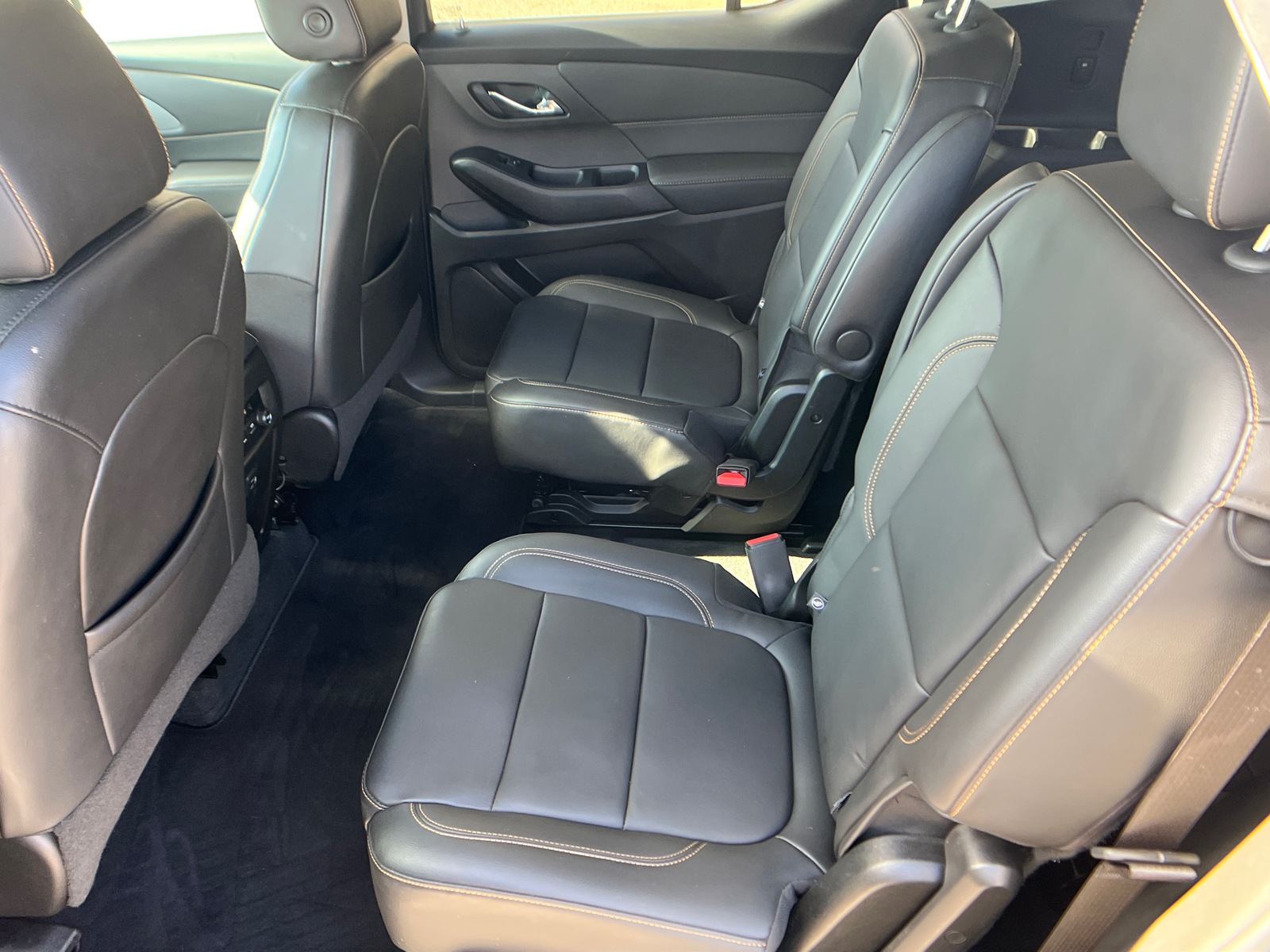 2021 Chevrolet Traverse LT Leather 24