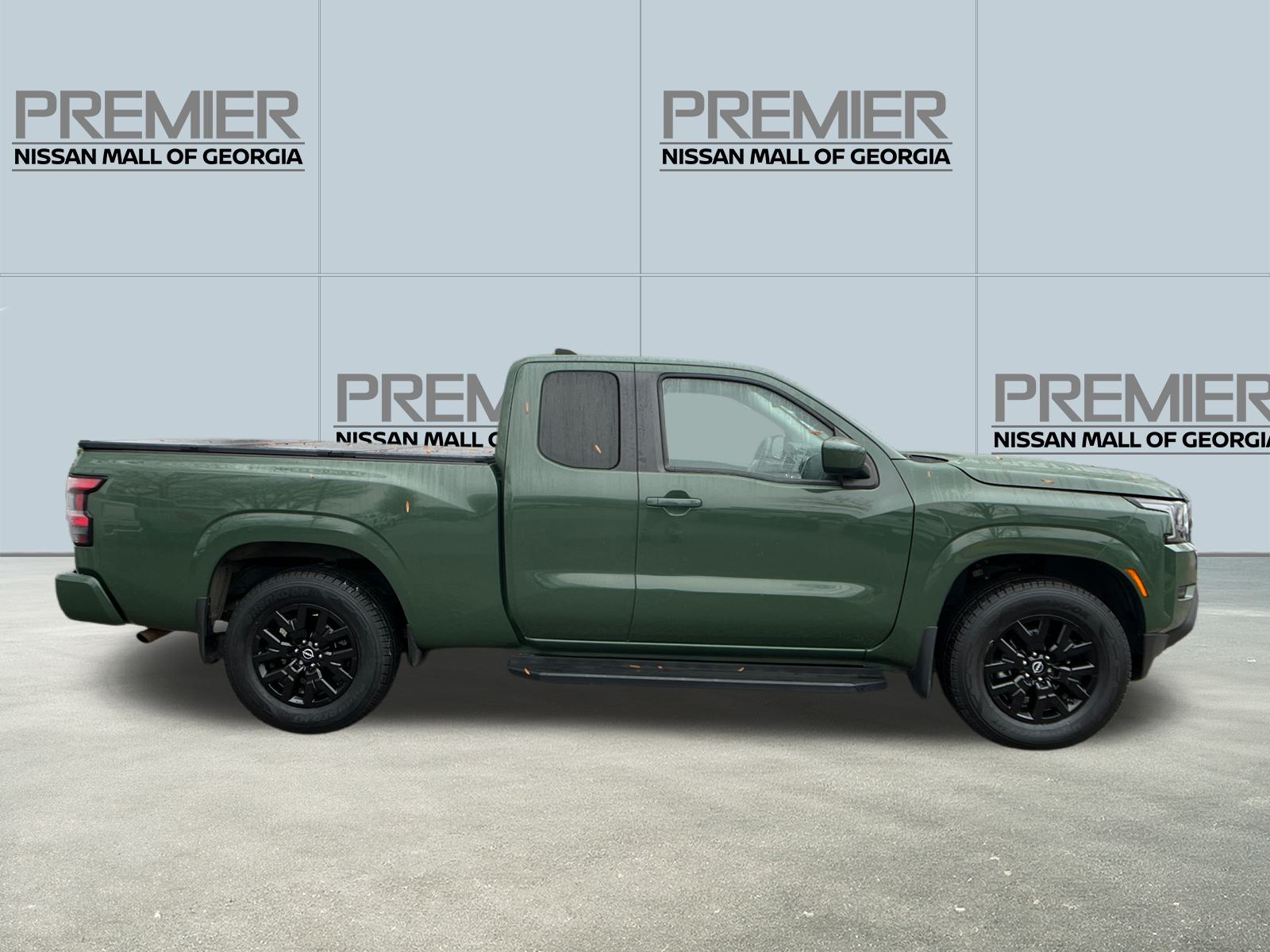 2022 Nissan Frontier SV 4