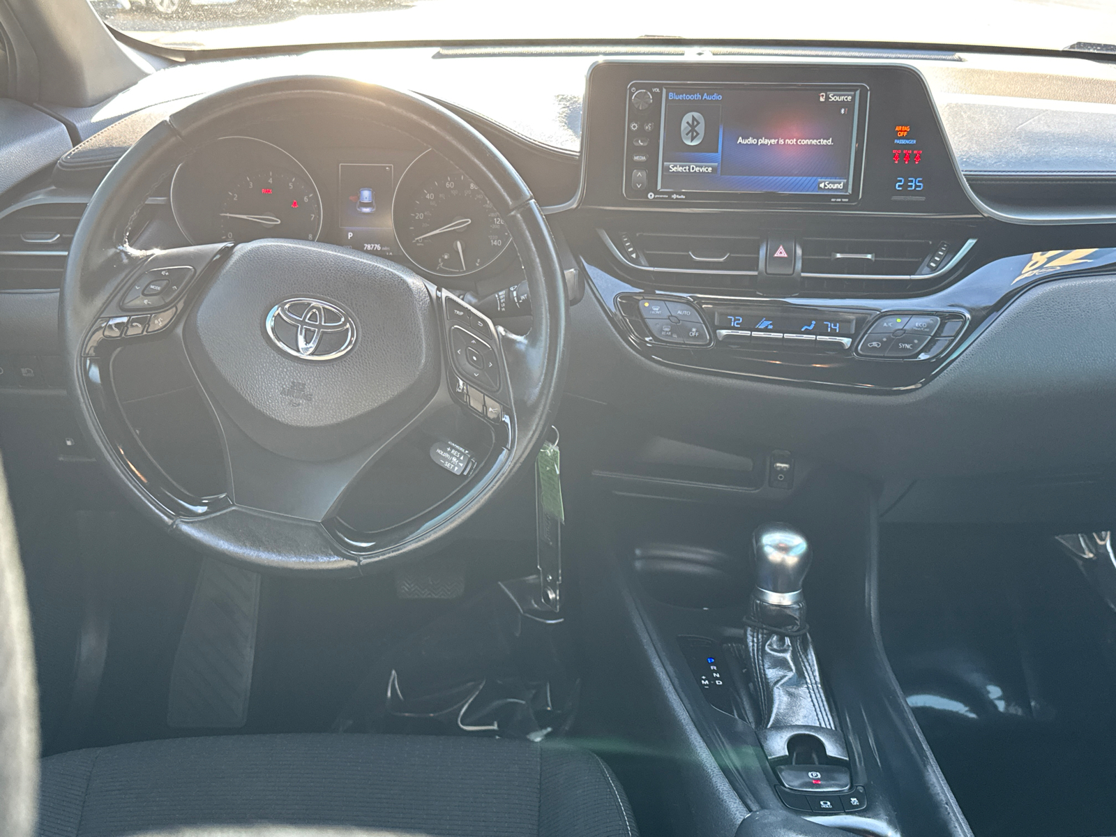 2018 Toyota C-HR XLE 22