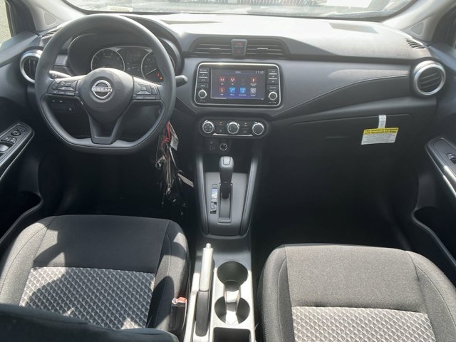 2024 Nissan Versa 1.6 S 13