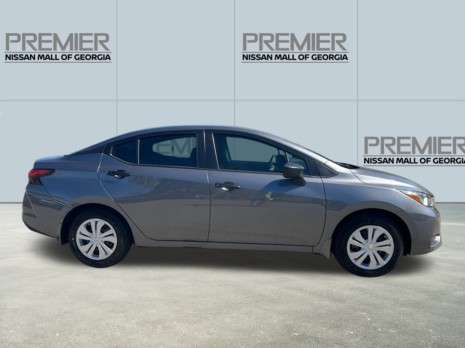 2024 Nissan Versa 1.6 S 8