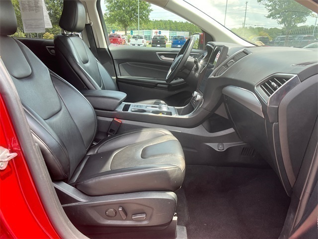 2021 Ford Edge Titanium 15