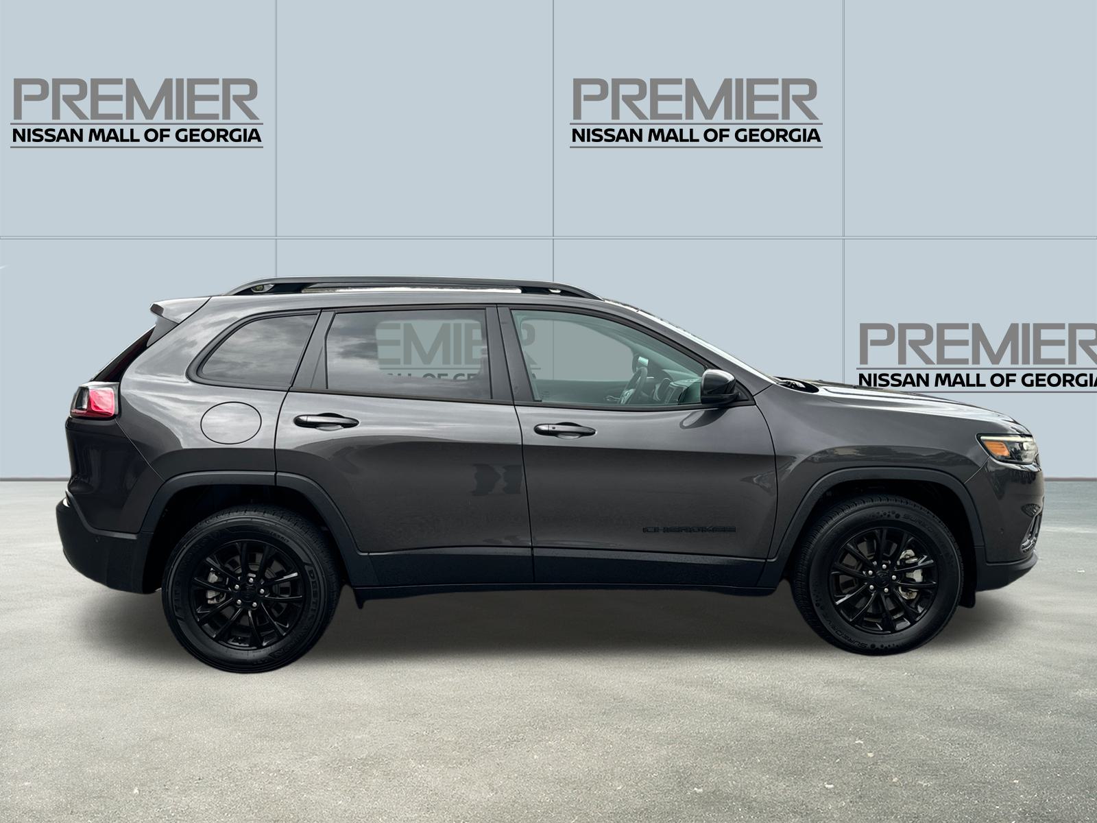 2023 Jeep Cherokee Altitude 4