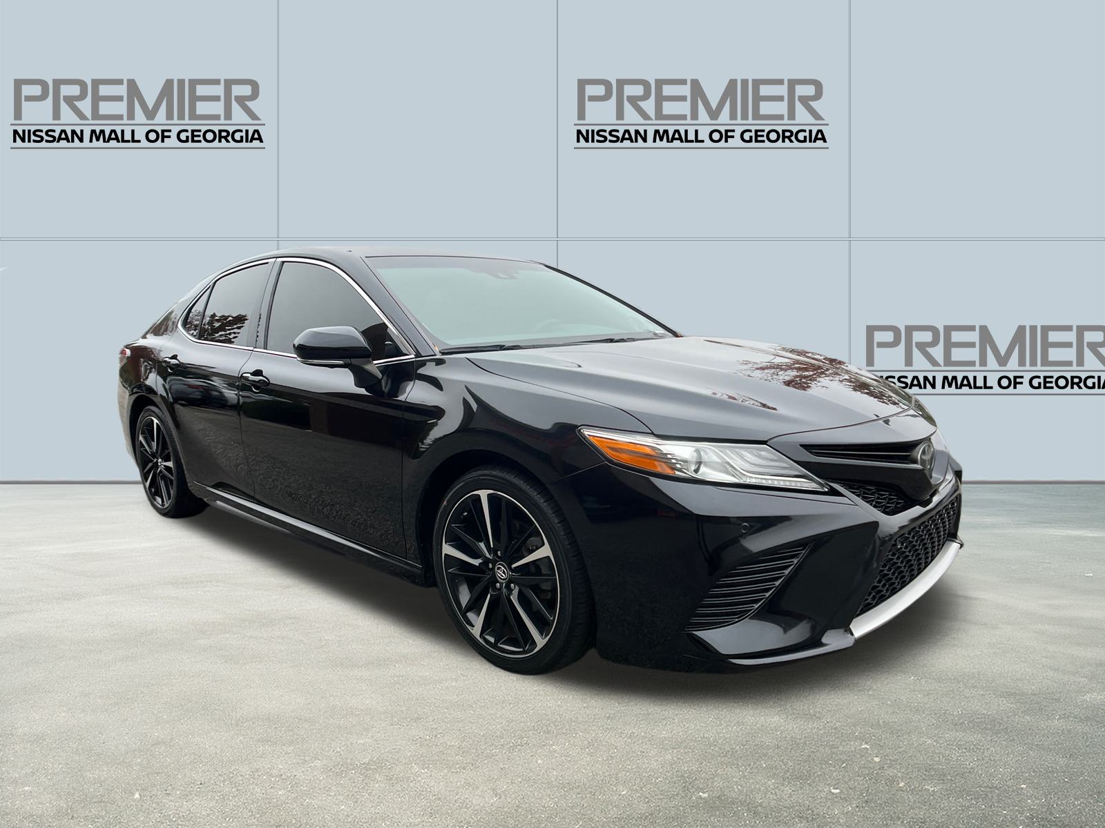 2018 Toyota Camry XSE 3