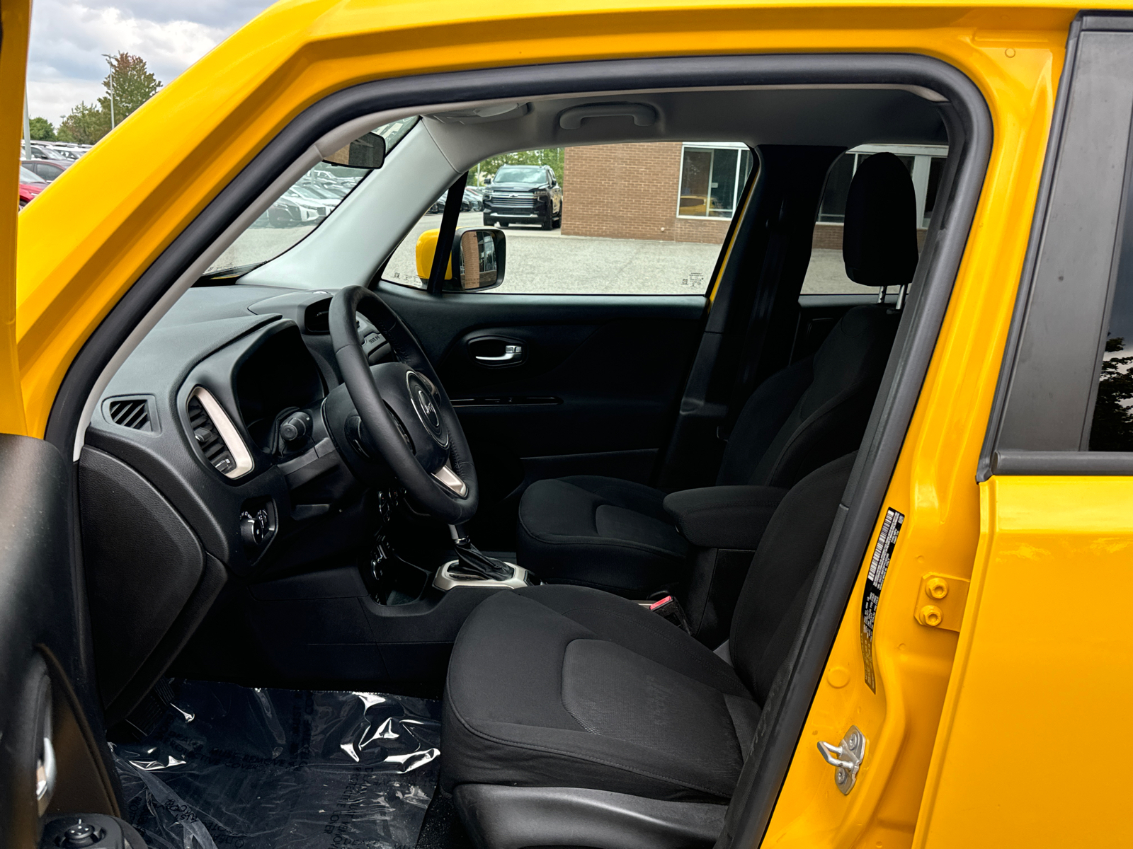 2015 Jeep Renegade Latitude 9