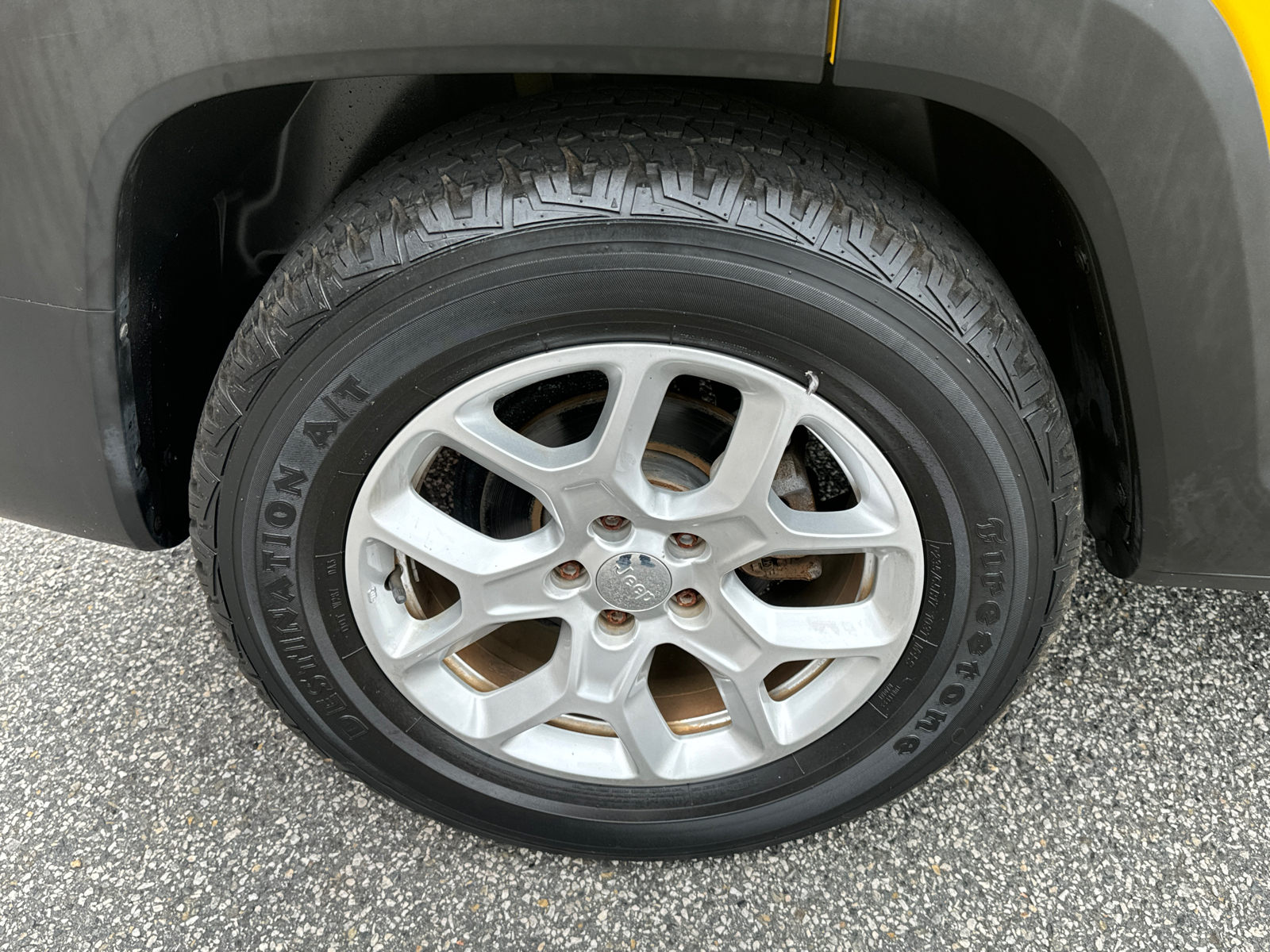 2015 Jeep Renegade Latitude 18