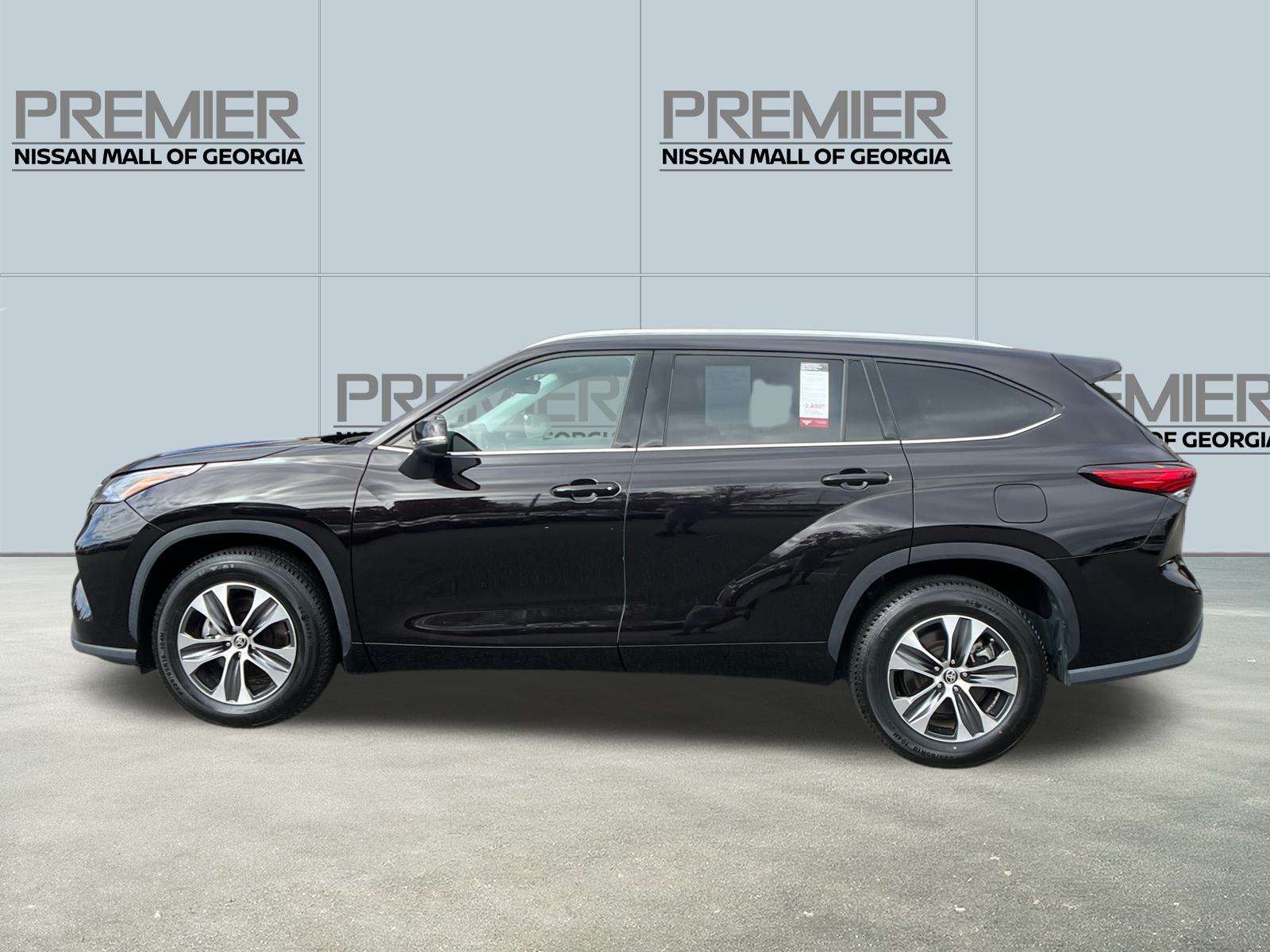 2021 Toyota Highlander XLE 8