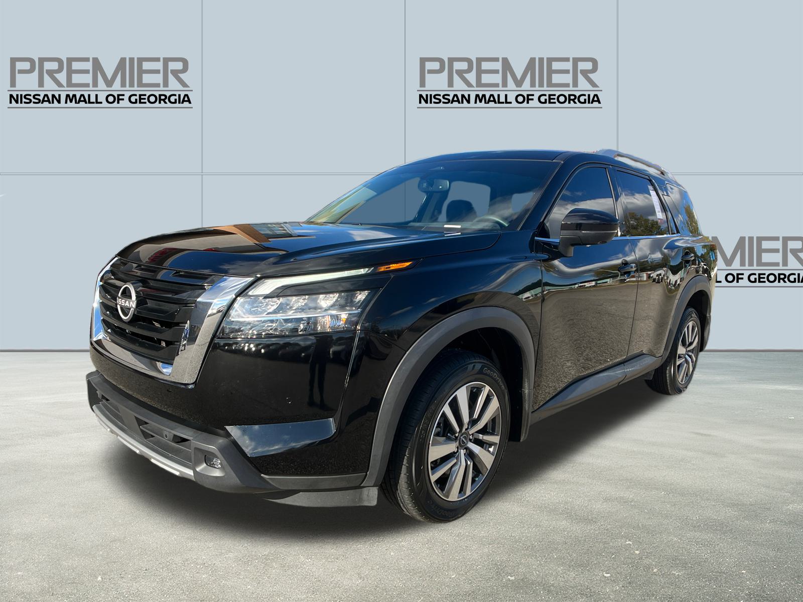 2022 Nissan Pathfinder SL 1