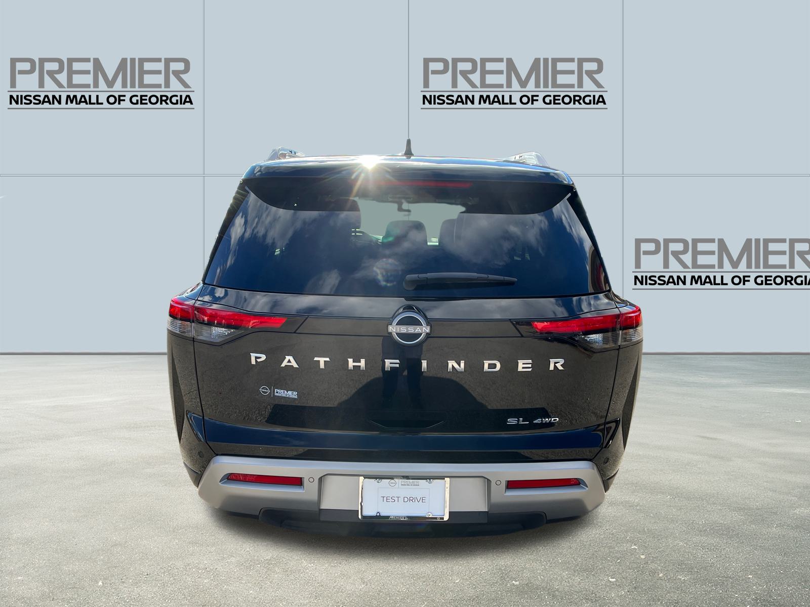 2022 Nissan Pathfinder SL 6