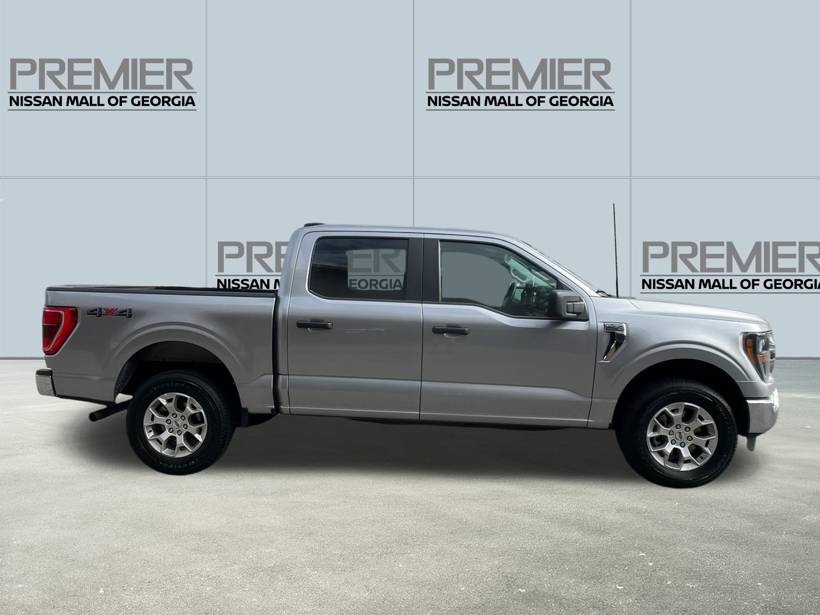 2023 Ford F-150 XLT 4