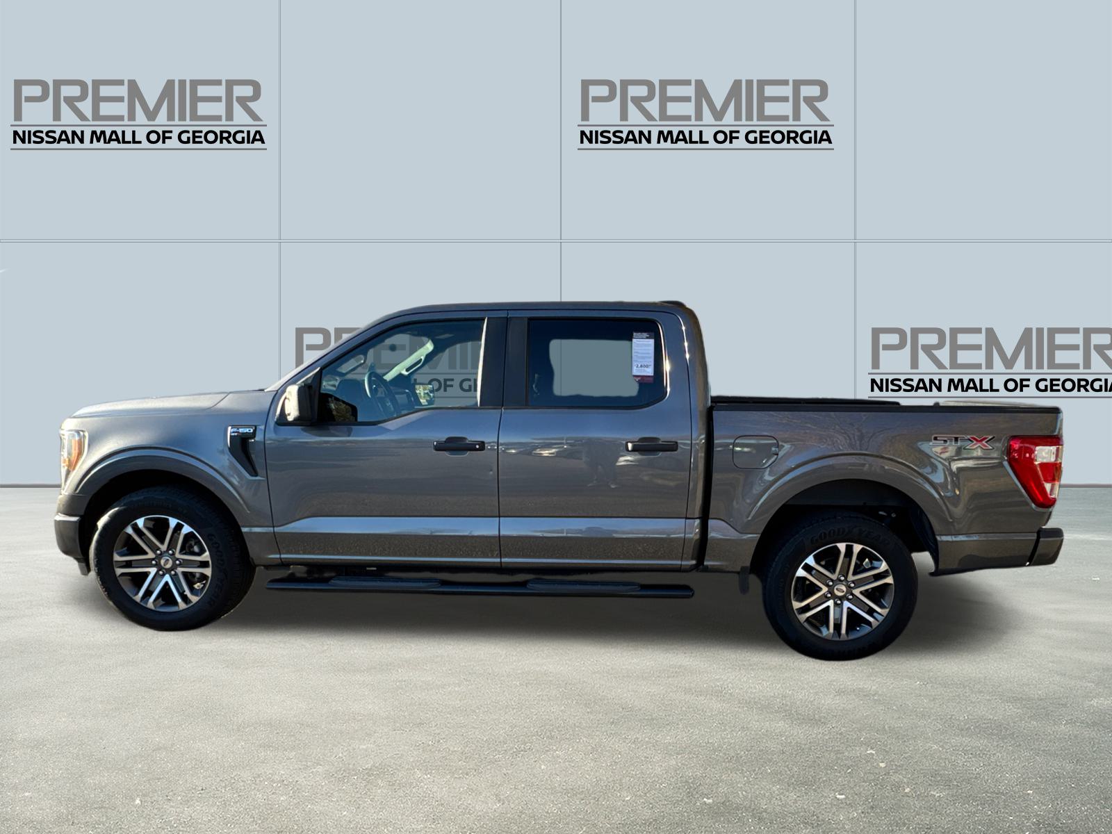 2021 Ford F-150 XL 8