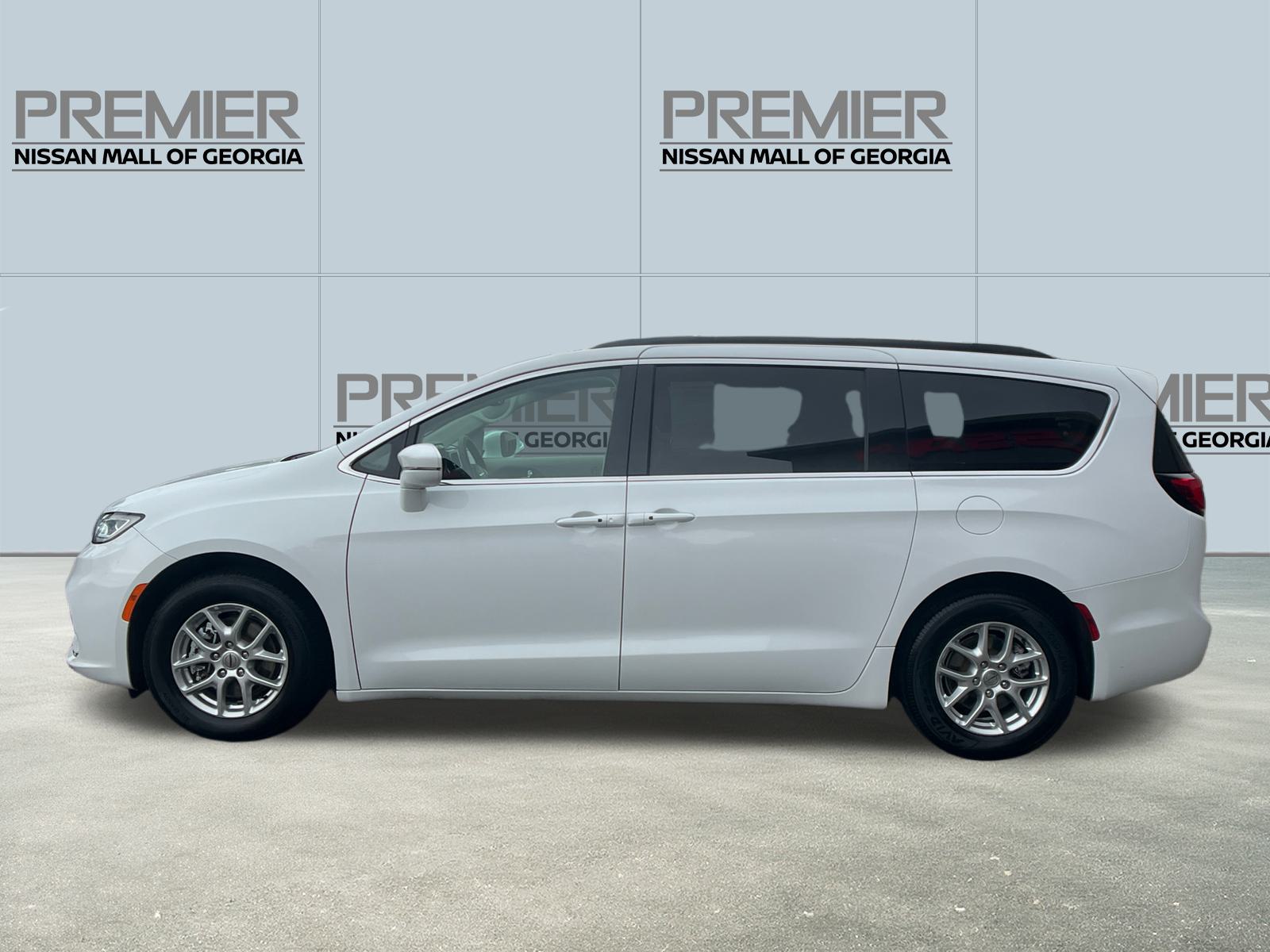 2022 Chrysler Pacifica Touring L 8