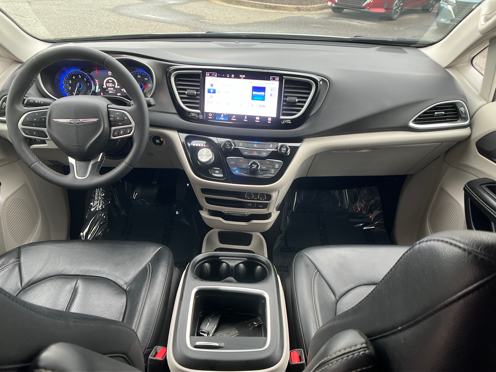 2022 Chrysler Pacifica Touring L 26