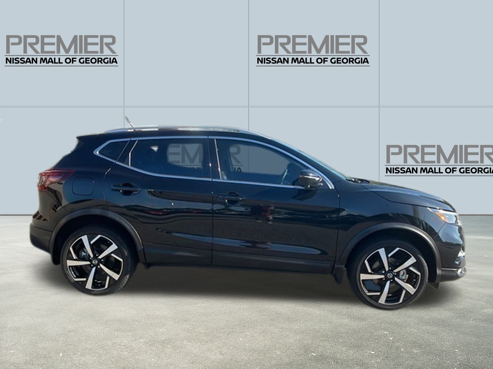 2022 Nissan Rogue Sport SL 4