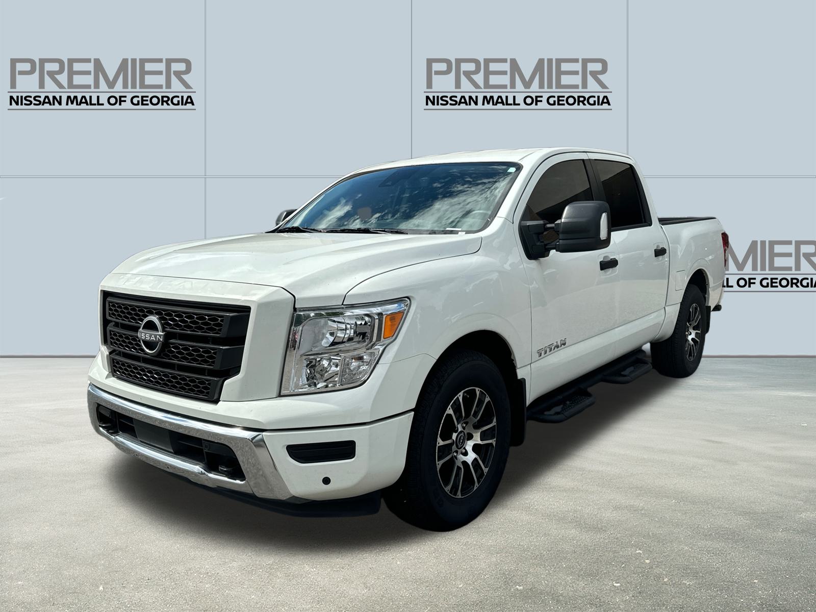 2024 Nissan Titan SV 1