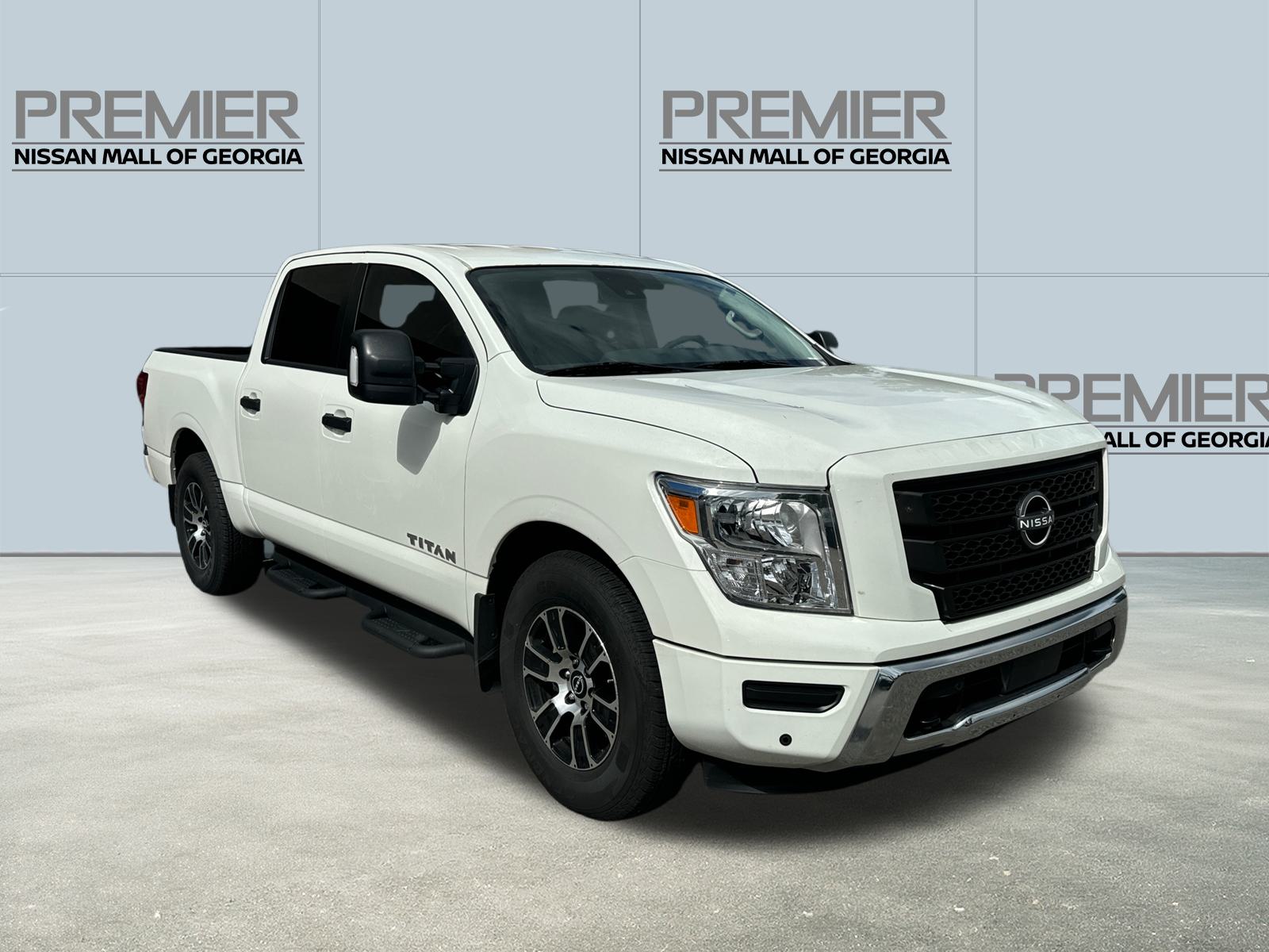 2024 Nissan Titan SV 3