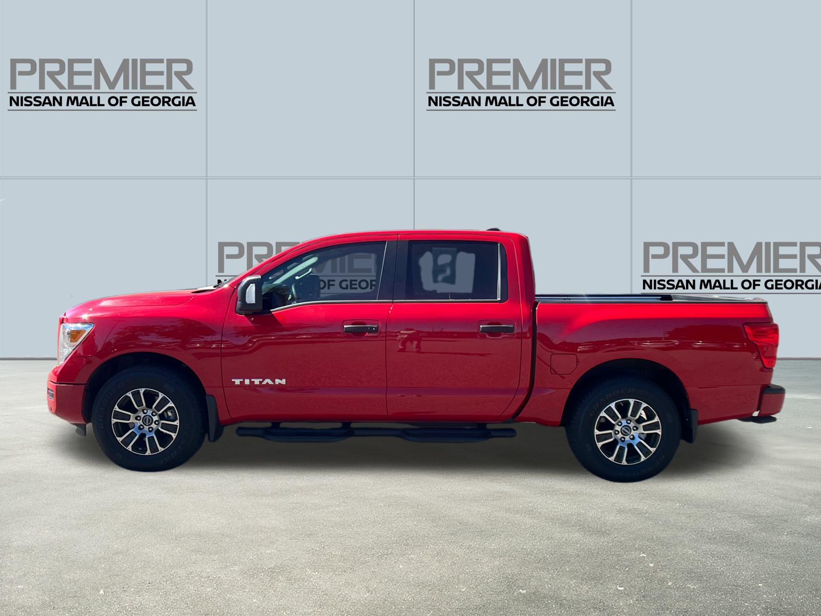 2024 Nissan Titan SV 4