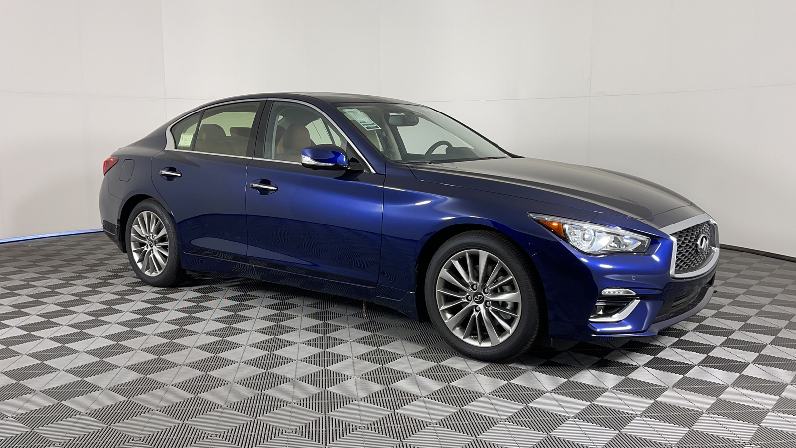 2024 INFINITI Q50 LUXE 2